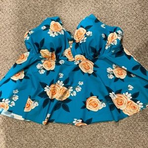 CUPSHE floral swim top. New without tags.
